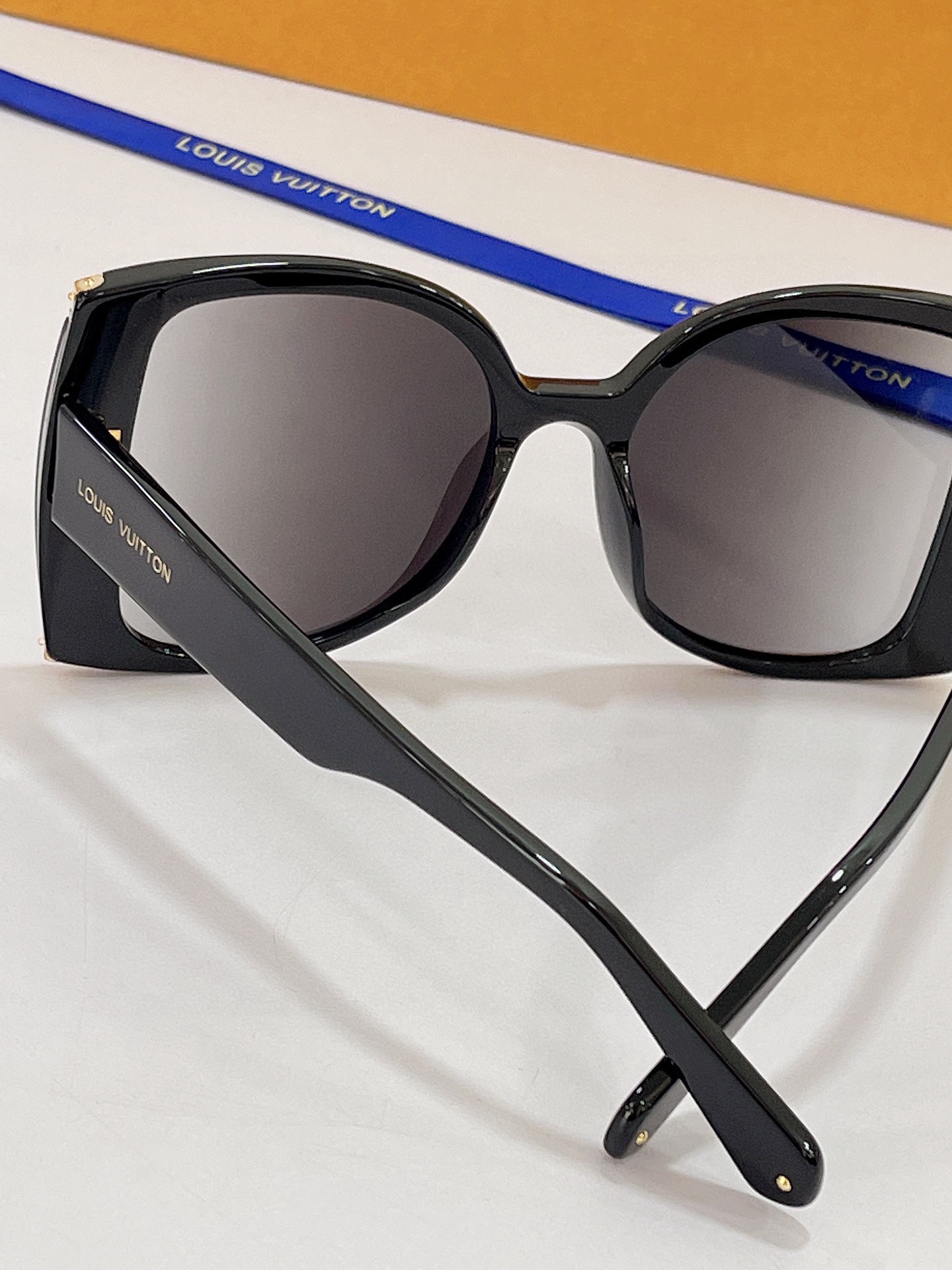 Louis Vuitton 2020 SS In The Mood For Love Sunglasses (Z1296E / Z1294W,  Z1294E / Z1294W)