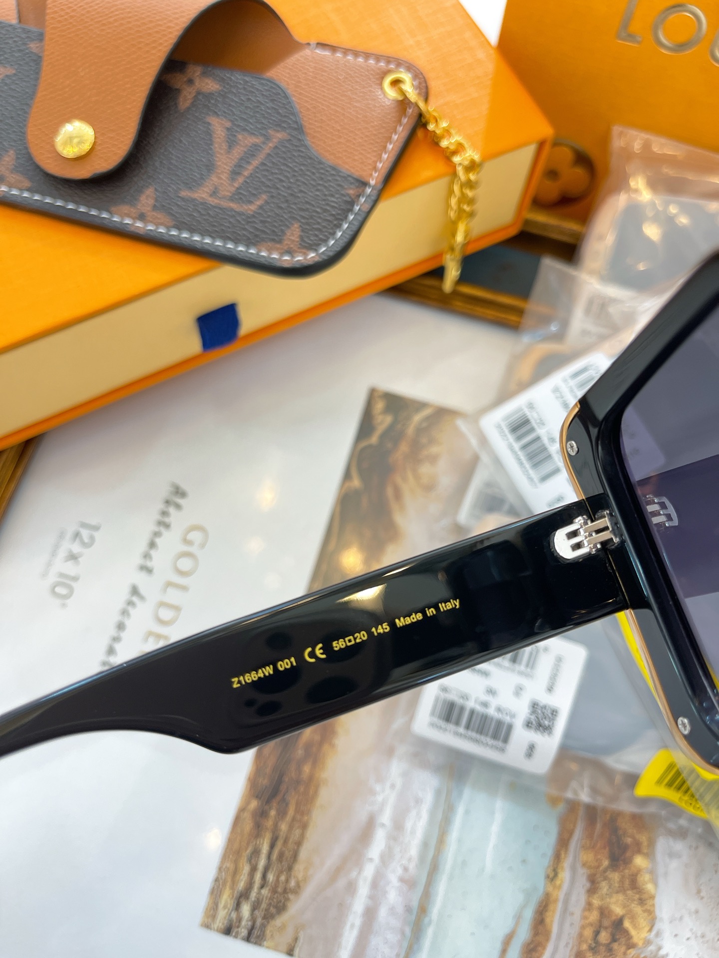 Louis Vuitton LV Moon Square Sunglasses Eyewear Cream White Z1652E Bag Case  Box