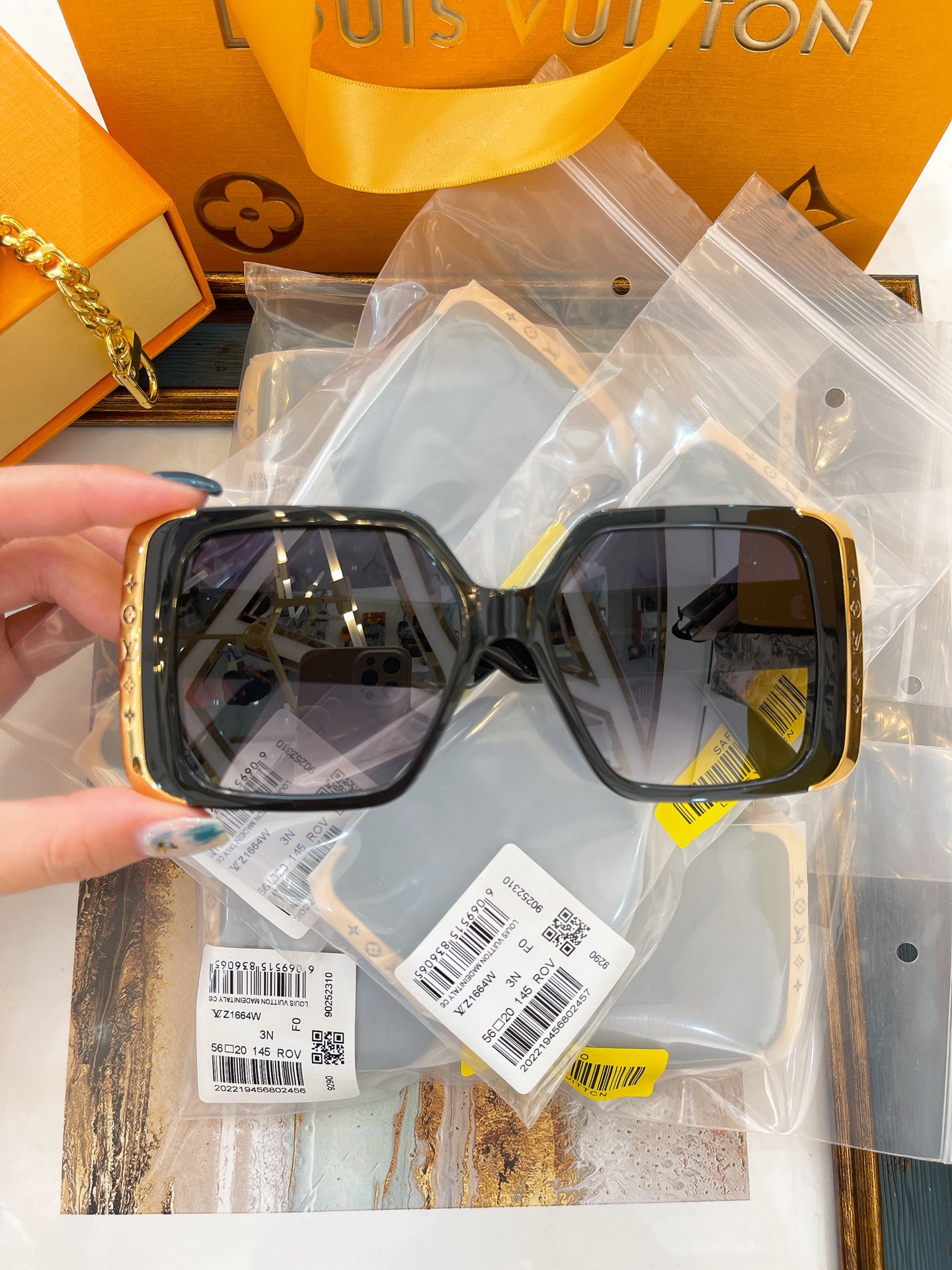 Louis Vuitton Moon Rectangular Sunglasses-Black/Silver