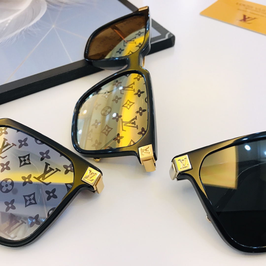 Louis Vuitton Lv Rise Square Sunglasses (Z1667E, Z1668E)