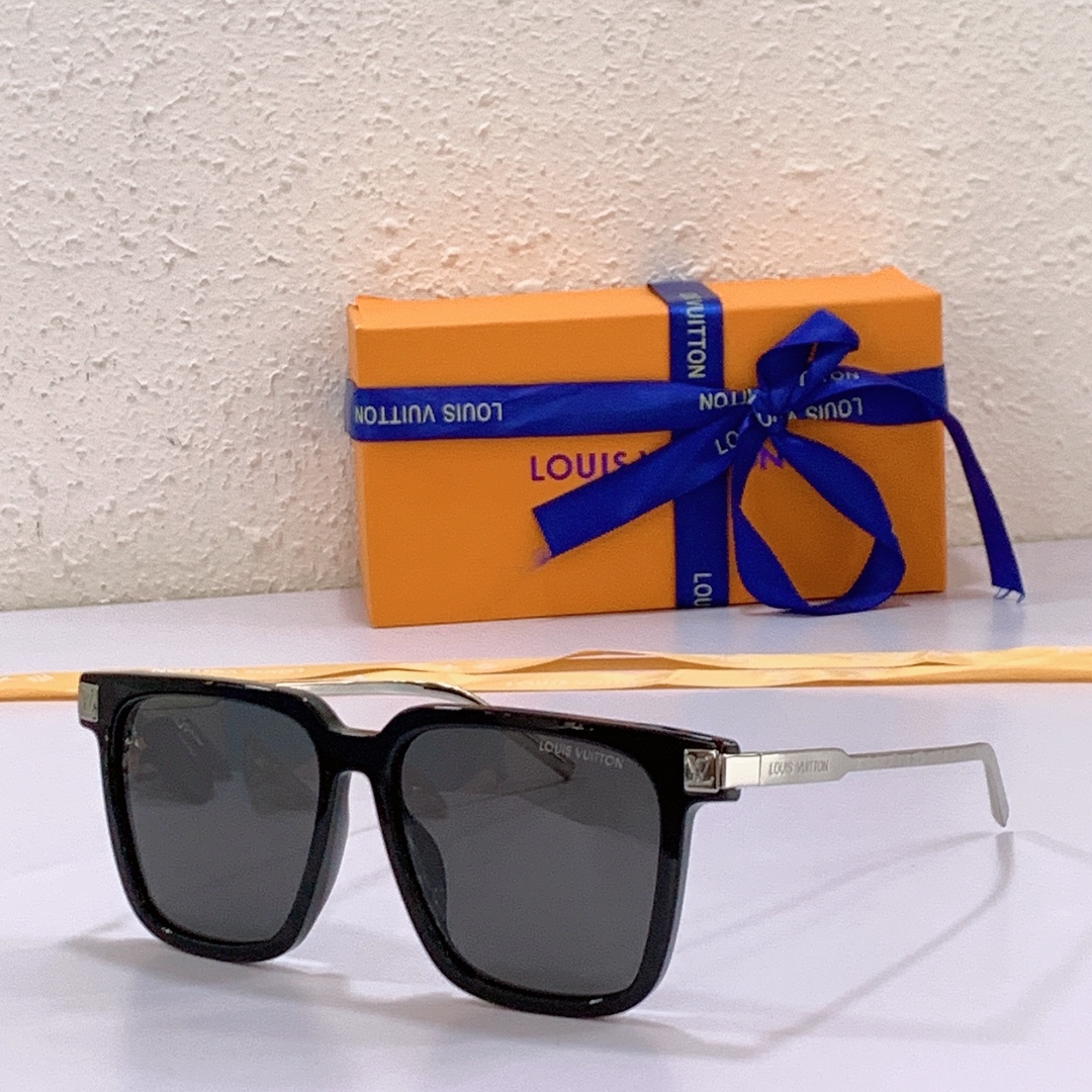 Louis Vuitton LV Rise Square Sunglasses S00 Black - Men