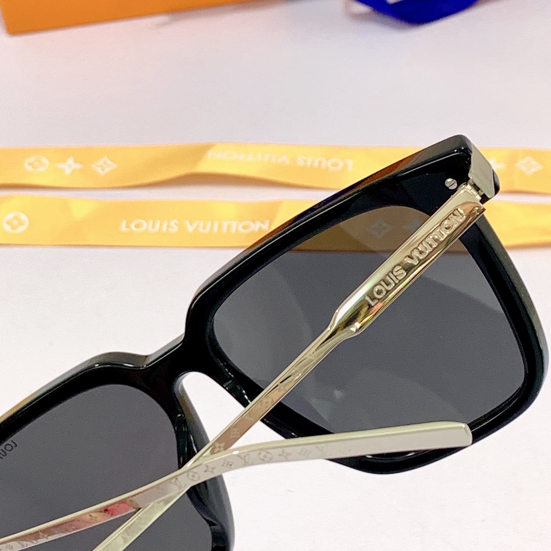 Louis Vuitton® LV Rise Square Sunglasses Black. Size E  Black sunglasses  square, Louis vuitton sunglasses, Sunglasses