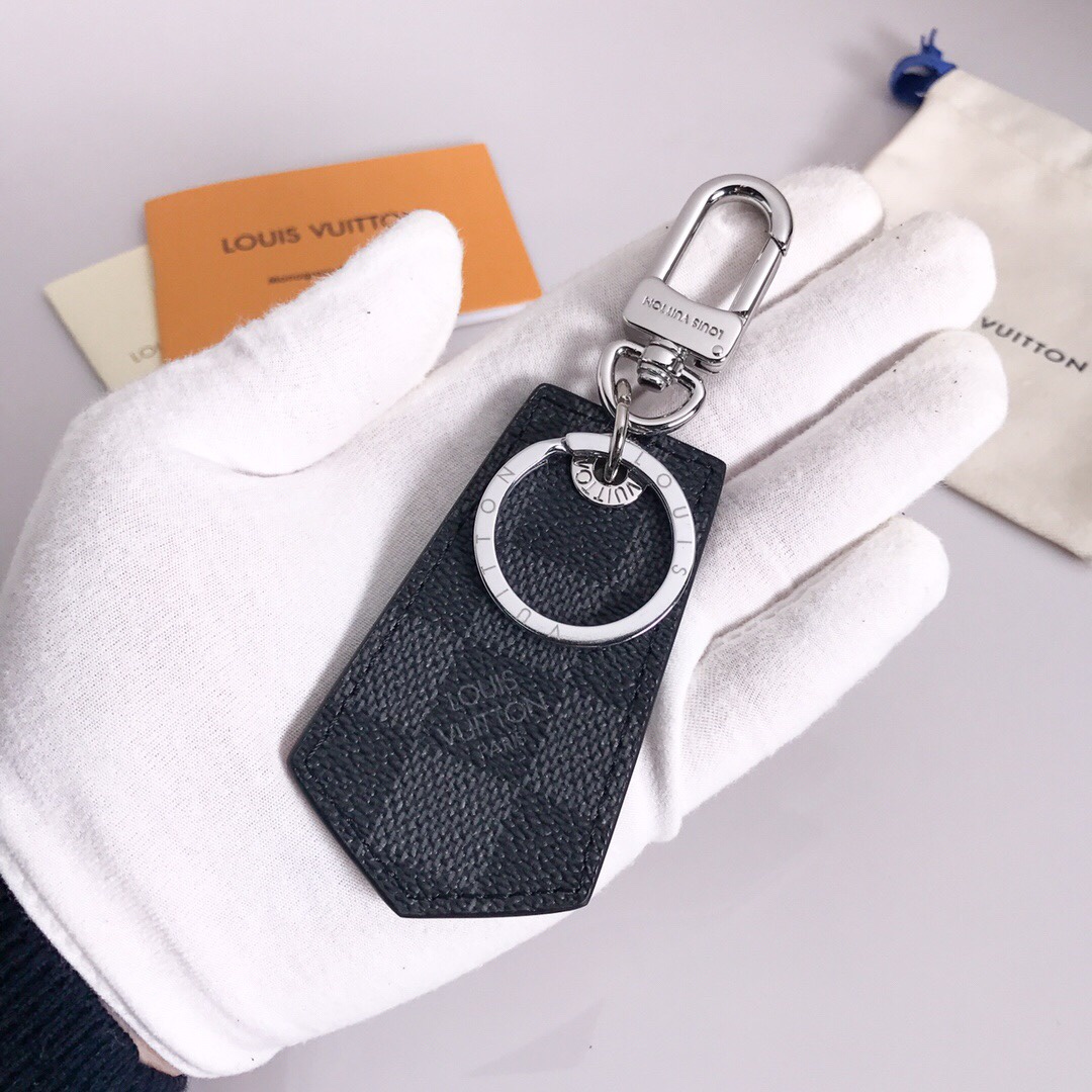 Louis Vuitton Enchappes Key Holder in Grey – Accessories M67916