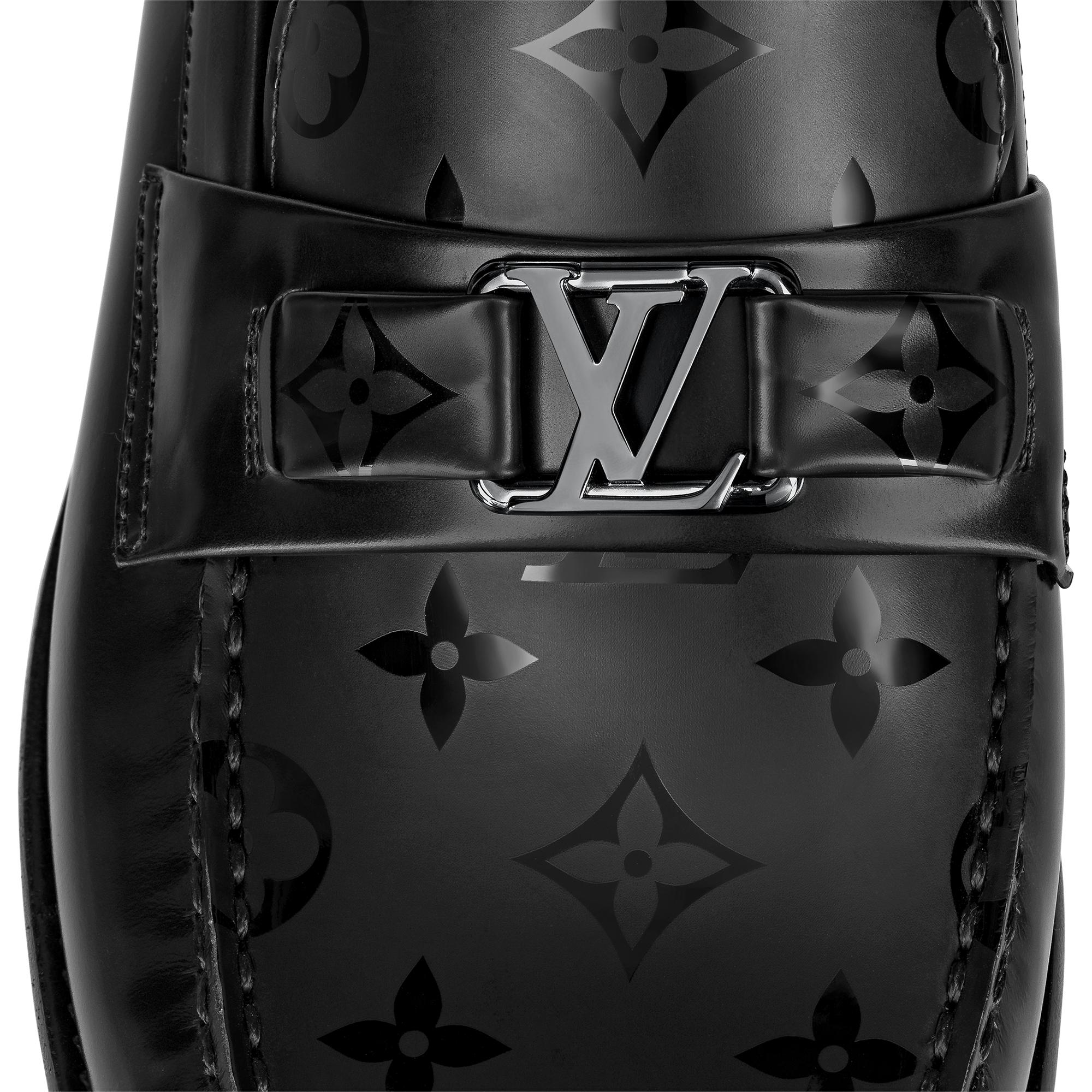 Major Loafer - Louis Vuitton ®  Louis vuitton loafers men, Louis vuitton  loafers, Louis vuitton shoes