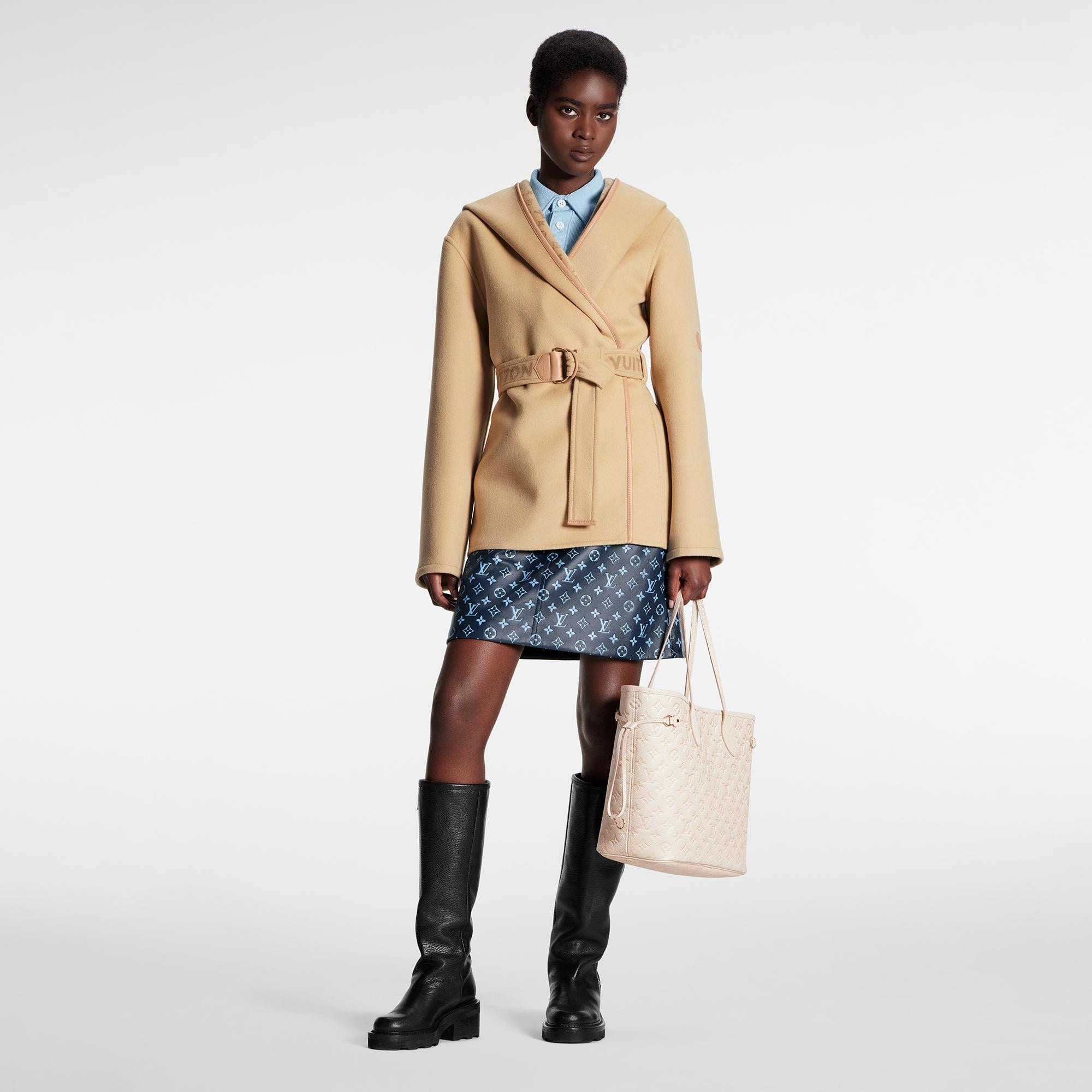 Louis Vuitton Signature Double Face Short Wrap Coat – Women – Ready-to-Wear 1AAAWD Savane