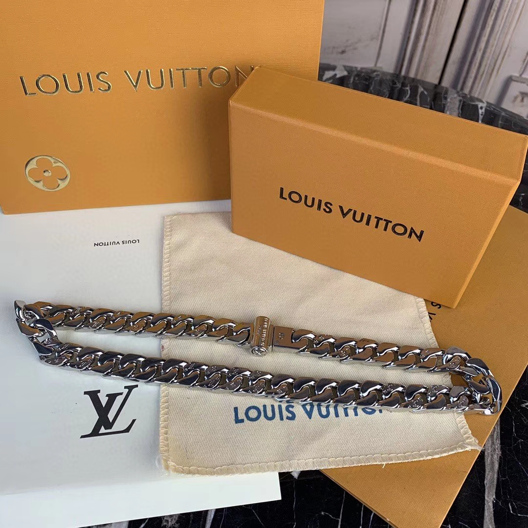 Louis Vuitton Silver LV Chain Links Necklace Men M68272