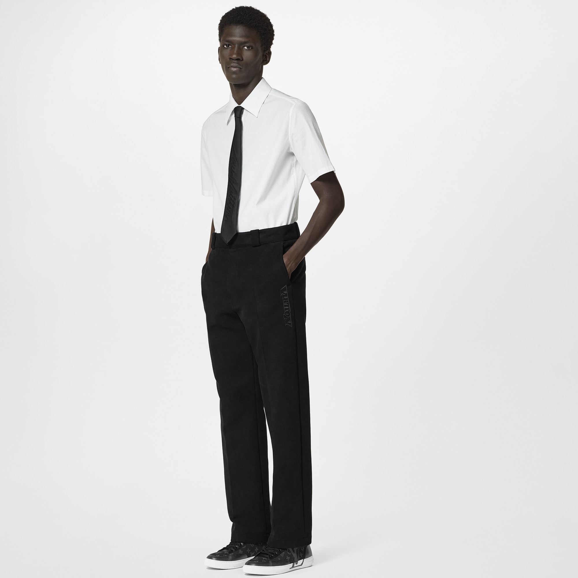 Louis Vuitton Chino Pants – Men – Ready-to-Wear 1AATCD