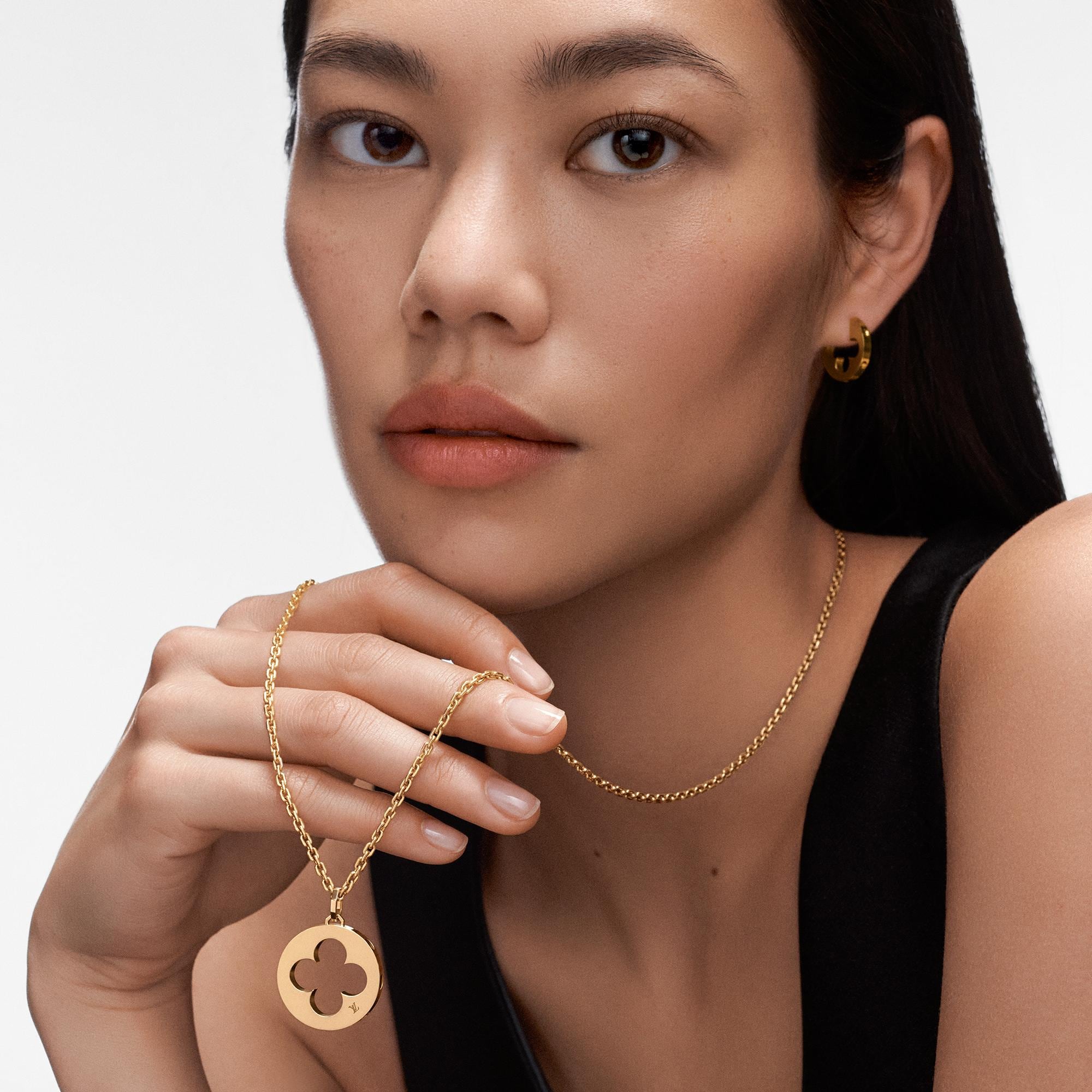 Louis Vuitton Empreinte Medallion, Yellow Gold – Jewelry – Categories Q93823