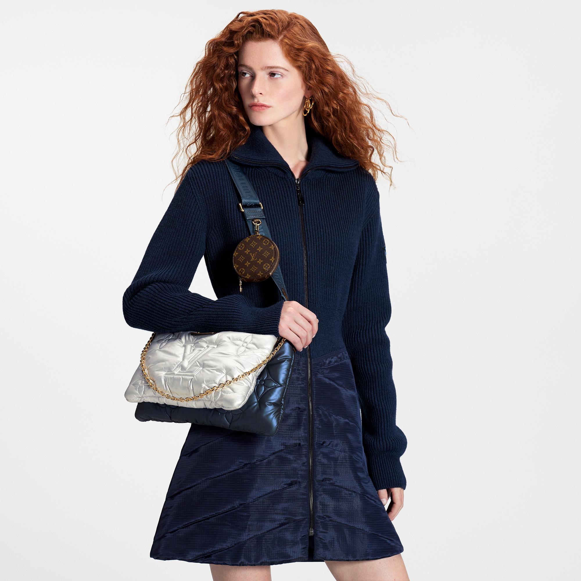 Louis Vuitton Maxi Multi Pochette Accessoires Autres Toiles Monogram – Women – Handbags M21057 Navy / Silver