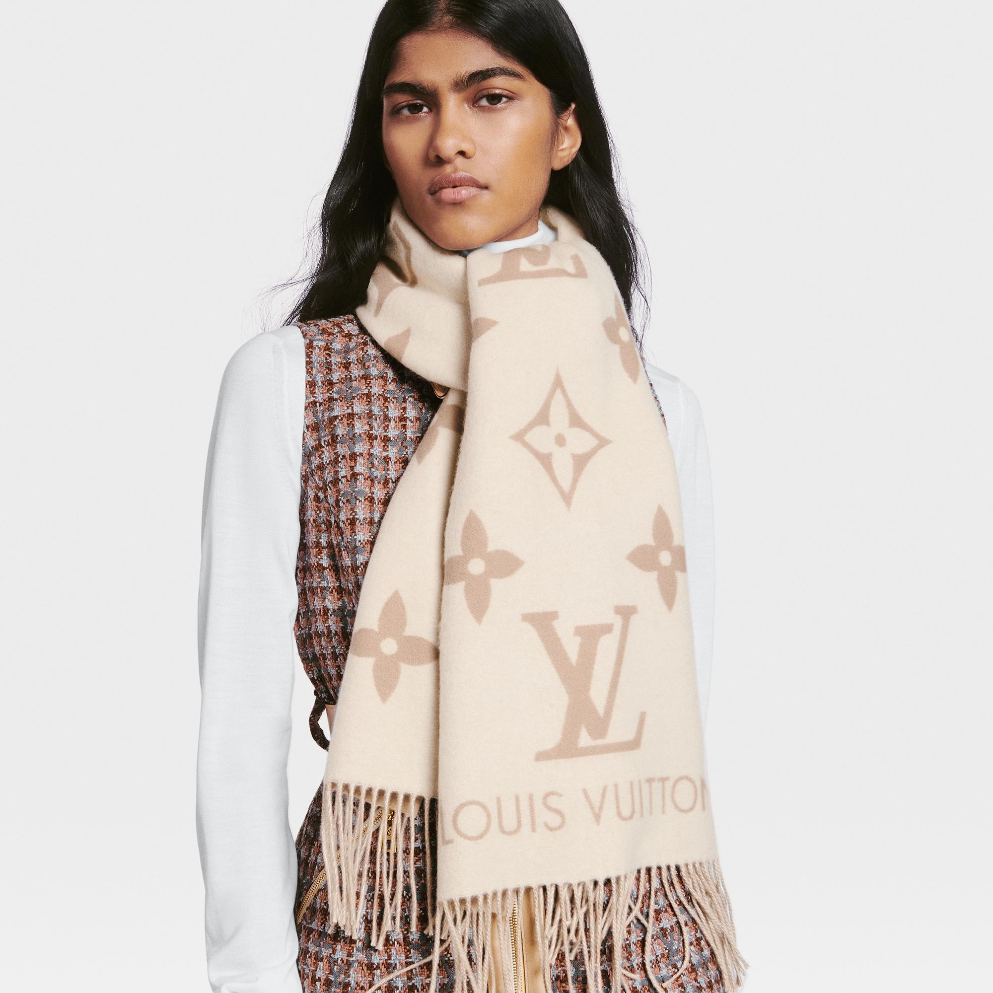 Louis Vuitton Reykjavik Scarf – Women – Highlights and Gifts M78123 Beige Clair