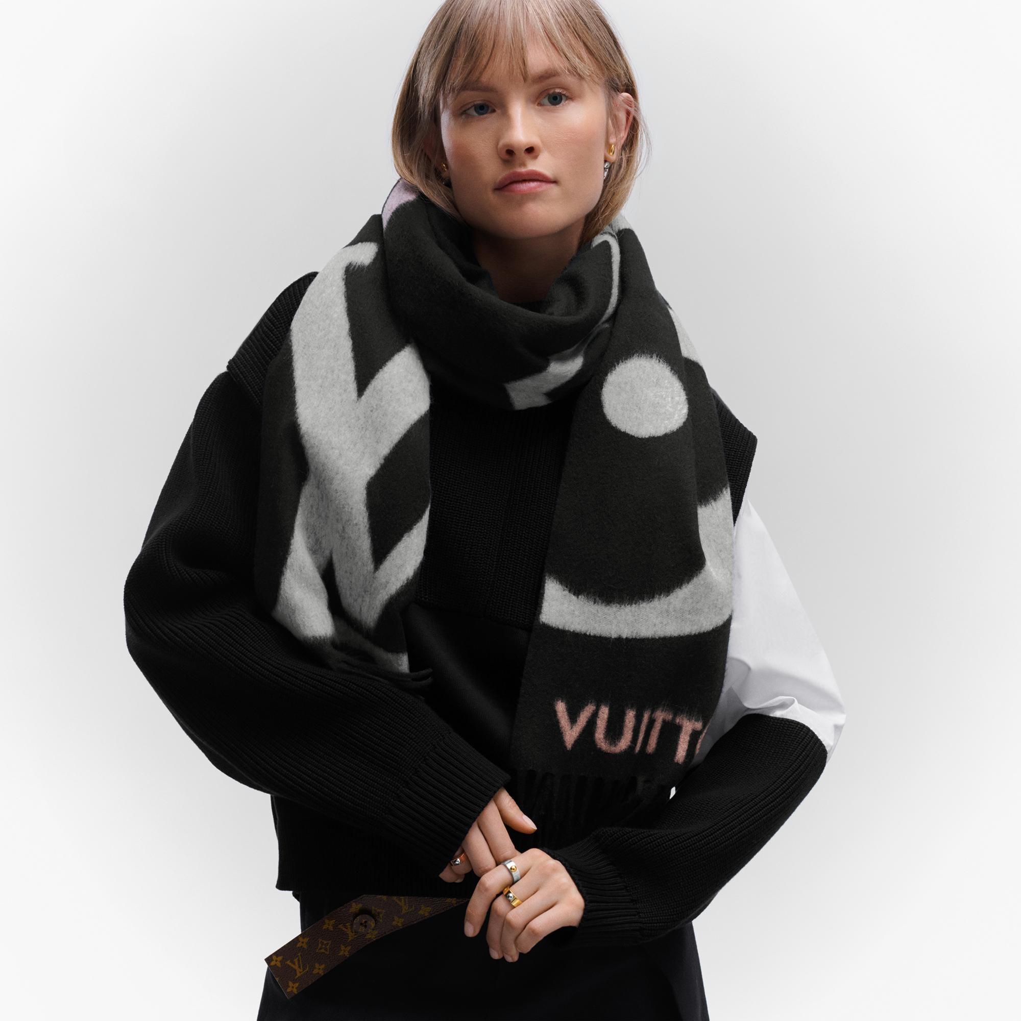 Louis Vuitton The Ultimate Scarf – Women – Accessories M76383 Black