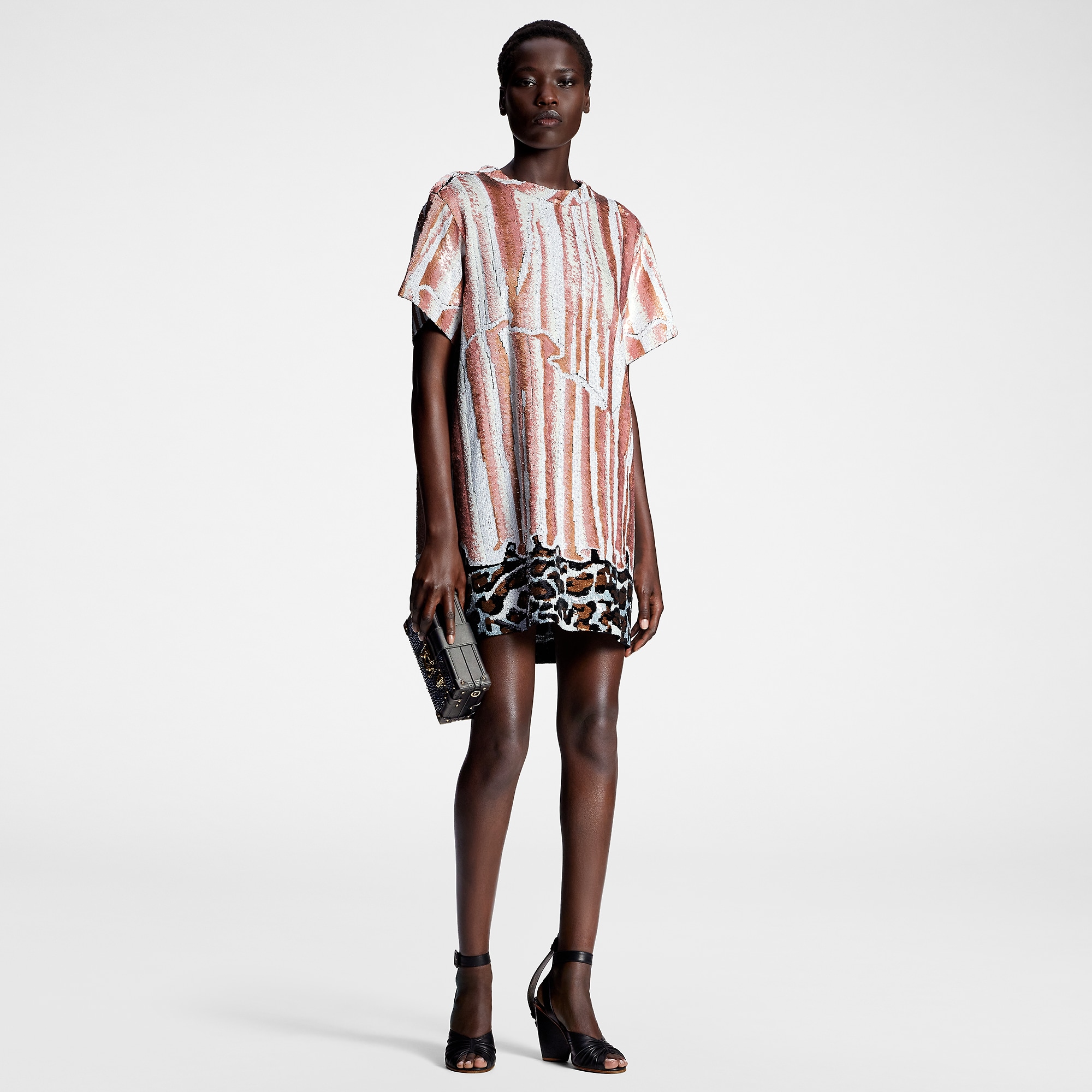 Louis Vuitton Animal Sequin T-Shirt Dress – Women – Ready-to-Wear 1AC2W4